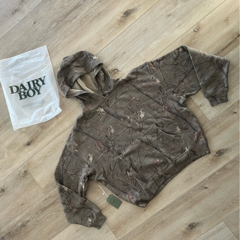 NWT Limited Edition Dairy Boy BF Hoodie in Everygreen Camo / Champion Orange - Picture 4 of 12